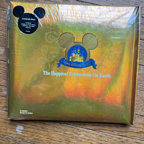 DISNEY COLLECTIBLE - Picture 3 of 4